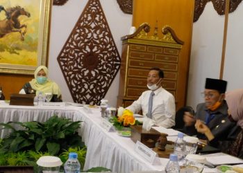 Bupati Masnah Ikuti Rapat Umum Saham Tahunan