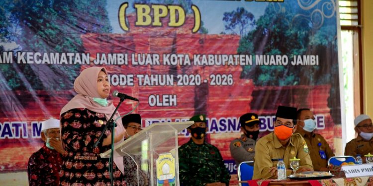 Masnah Busro Lantik BPD Periode Tahun 2020–2026 se-Kecamatan Jambi Luar Kota