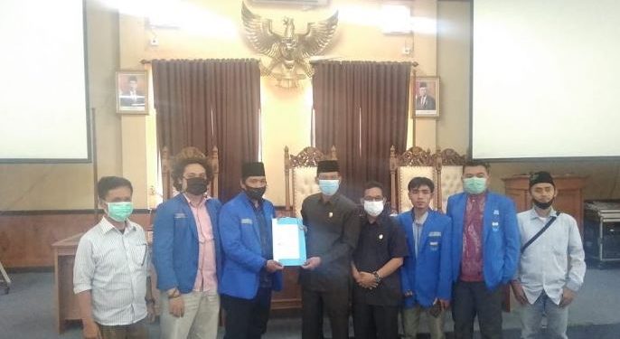 Dihadapan PMII, Dewan Muarojambi Teken Fakta Integritas Menolak Isi UU Omnibuslow