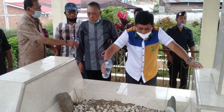 Cawagub Syafril Nursal Ziarah Ke Makam Panglima Perang Kerinci
