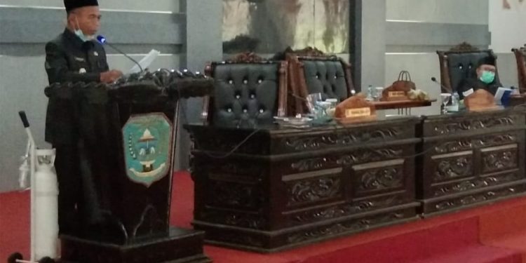 Pakai Bantuan Tabung Oksigen, Plt Bupati Merangin Sampaikan KUA Dan PPAS 2021