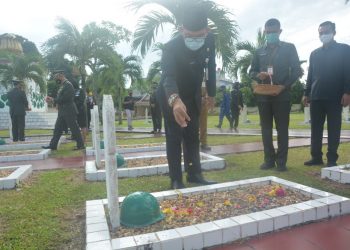 Ziarah Hari Pahlawan, Sekda Sudirman Tekankan Berjuang Membangun Bangsa