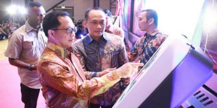 Kerja Keras Kemendagri Dan Pemda Sukseskan Pilkada, Perekaman KTP-el Tembus 99,71%