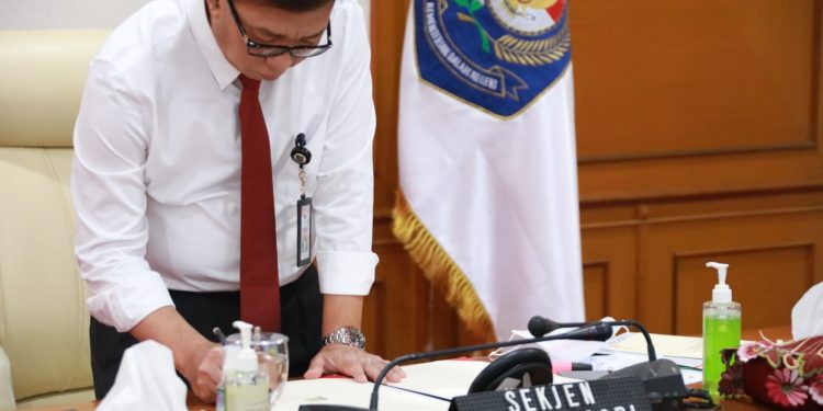 Kemendagri Menandatangani Nota Kesepahaman Dengan BP2MI