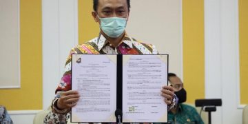 Sepuluh Lembaga Bidang Layanan Tandatangani Perjanjian Kerja Sama Dengan Dukcapil Kemendagri