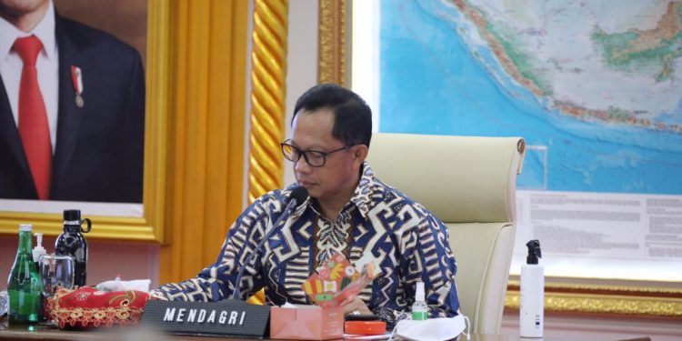 Mendagri Keluarkan Instruksi  Pemberlakuan Pembatasan Kegiatan Pengendalian Penyebaran Covid-19