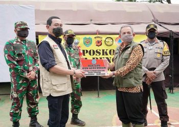 Rektor IPDN Serahkan Bantuan Ke Lokasi Bencana Longsor Sumedang