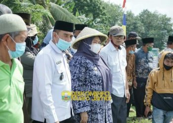 Bupati Masnah Hadiri Sedekah Payo di Senaung