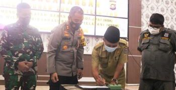 Wabup H. Mashuri Tandatangani Zona Integitas WBK dan WBBM