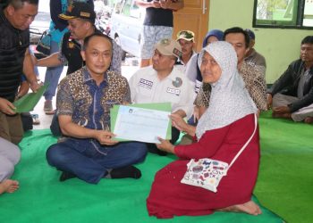 Dirjen Dukcapil Perintahkan Disdukcapil Jateng Ganti Dokumen Kependudukan Korban Banjir