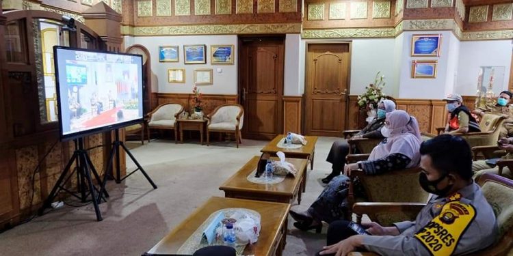 Pengendalian Karhutla 2021, Bupati Masnah Vidcon Dengan Presiden RI