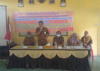Kadis Dikbud Merangin Buka  Musyawarah Kerja Kepala Sekolah Dan MGMP Mandiri SMP Tahun 2021