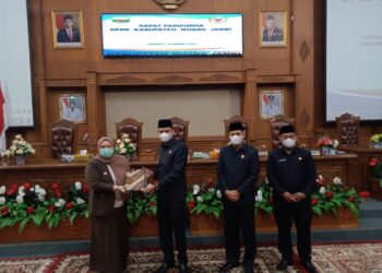 Bupati Masnah Sampaikan LKPJ Tahun Anggaran 2020