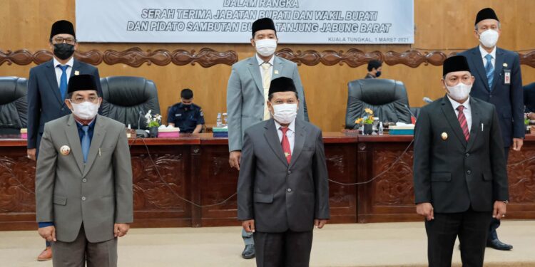 DPRD Tanjab Barat Gelar Paripurna Serah Terima Jabatan Bupati dan Wakil Bupati
