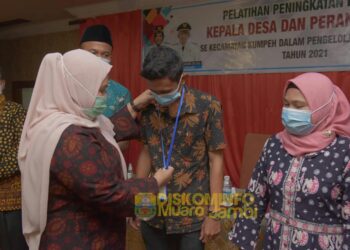 Bupati Masnah Buka Secara Resmi Pelatihan kapasitas kades dan perangkat Desa