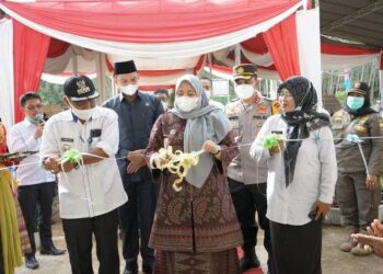 Bupati Masnah Hadiri Peresmian Gedung Mako Polsubsektor Sungai Gelam