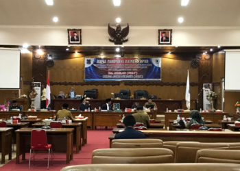 Anggota DPRD Tanjab Barat dan 15 Staf Jalani Rapid Test