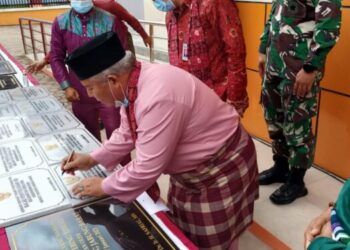 Bupati Safrial Resmikan Proyek Fisik 2016-2020 di Kecamatan Tebing Tinggi dan Bank 9 Jambi