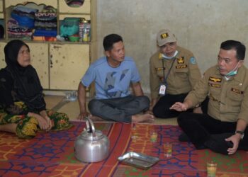 Bupati H Al Haris Santuni Keluarga Korban Kebakaran  Di Tabir
