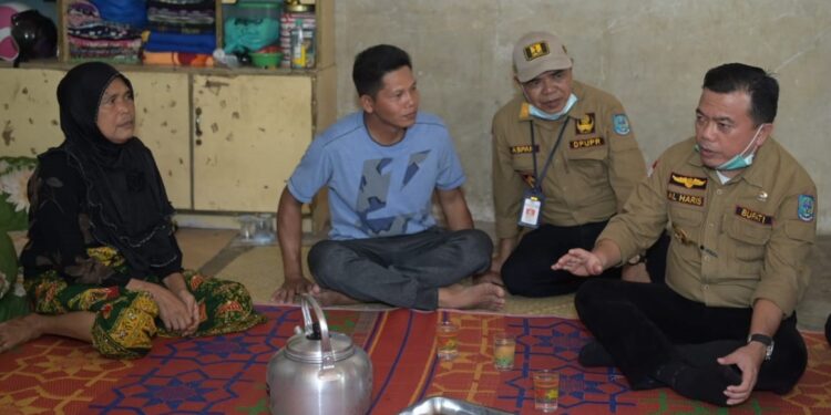 Bupati H Al Haris Santuni Keluarga Korban Kebakaran  Di Tabir