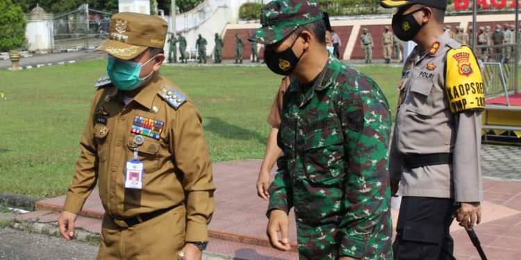 Prajurit Kodim 0420/Sarko Hadiri Apel Siaga Pengendalian Penyebaran Covid-19