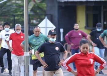 Kadis PUPR M Fauzi Olahraga Bersama Danrem 042 Gapu