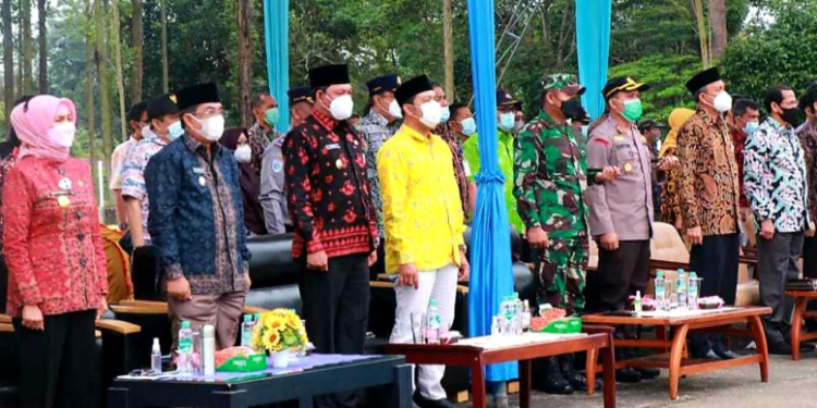 Plt. Ketua DPRD Tanjab Barat Hadiri Acara Energizing Listrik Untuk 19 Desa di PT. LPPPI Tebing Tinggi