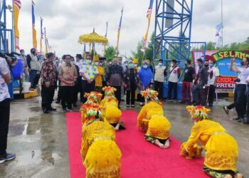 Bupati Safrial Bersama Kemenhub Resmikan Pelabuhan Roro Kuala Tungkal