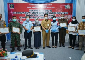 Pj. Sekda Muaro Jambi Hadiri Deklarasi Janji Kinerja dan Pembangunan Zona Integritas