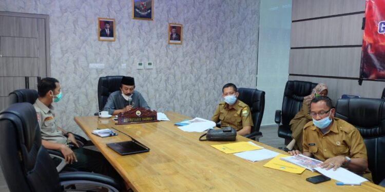 Sekda Muaro Jambi Ikuti Vidio Comference Antisipasi Karhutla Tahun 2021
