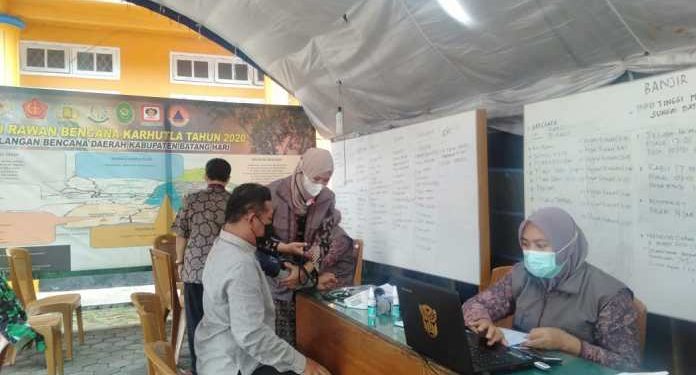 TRC BPBD Batanghari di Suntik Vaksin Sinovac, Sekretaris Syambral: Tetap Jaga Prokes