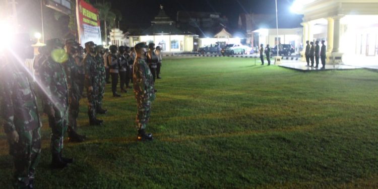 Dandim 0420/Sarko Bersama Kapolres Merangin Pimpin Apel Siaga Malam Lebaran