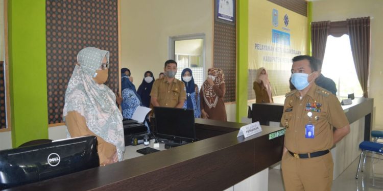 Hari Pertama Masuk Kerja, H Al Haris Sidak Sejumlah Kantor Pelayanan Publik
