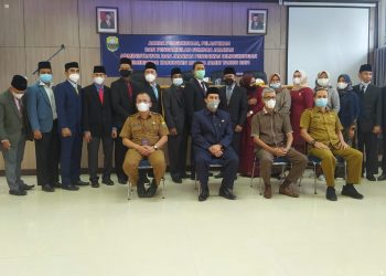 PJ Sekda Lantik Pejabat Eslon 3 dan 4 BPKAD Kabupaten Muaro Jambi
