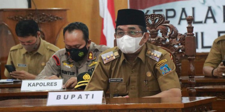 Bupati Tanjab Barat Ikuti Rakor Pengarahan Presiden RI Jokowi