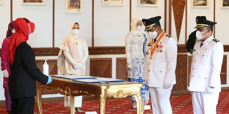 Pj Gubernur Berharap kepada Bupati dan Wakil Bupati Tanjung Jabung Timur dapat Bersinergritas dalam membangun Daerah