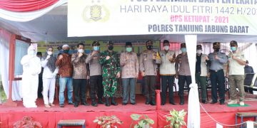 Bupati Anwar Sadat, Kapolres dan Dandim Tinjau Pos Penyekatan Mudik Perbatasan Riau