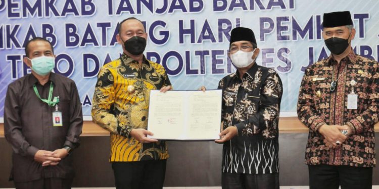 Pemkab Tanjab Barat Giat Penandatanganan Kesepakatan Bersama