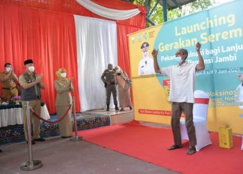 Pj. Gubernur Sambut Walikota Ikuti Launching Gerakan Serempak Pekan Vaksin Lansia se-Provinsi Jambi