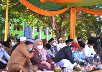 Hj. Masnah Busyro hadiri Yudisium dan Wisuda di Pondok Pesantren