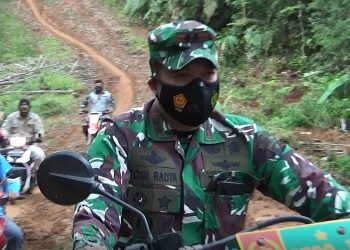 Melewati Medan Yang Sulit, Dandim 0420/Sarko Harus Jungkir Balik Saat Mengecek Pembangunan Peningkatan Jalan 