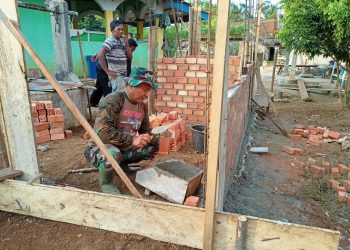 Hari Keenam Pra TMMD Ke 111 Kodim 0420/Sarko, MCK Dan Tempat Wudhu Musholla Mulai Dibangun