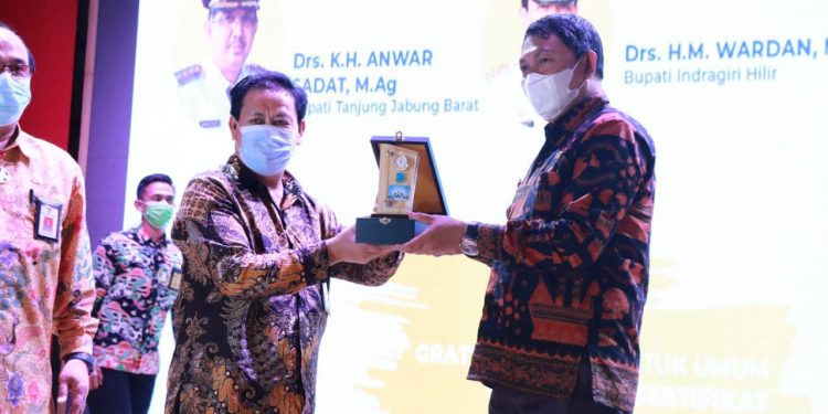 Wakil Bupati Hairan Menjadi Narasumber Pada Dialog Nasional Literasi Kelapa di Jakarta