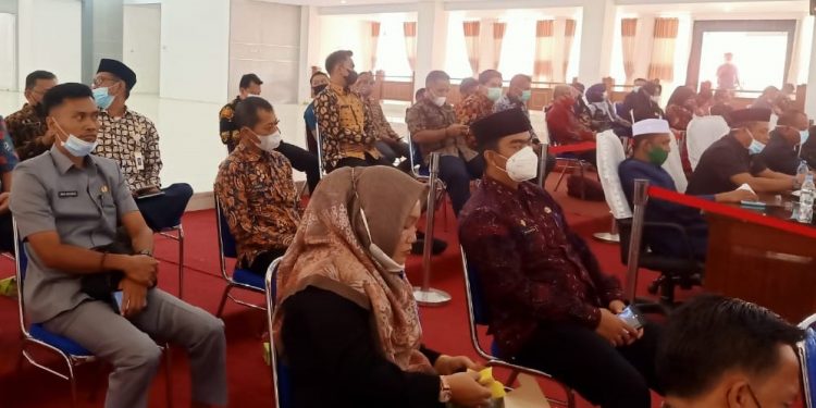 Gelar Rapat Paripurna, DPRD Merangin Dengarkan  Jawaban Pemerintah Atas Pandangan Fraksi-fraksi Dewan Terhadap APBD 2020