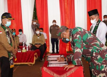 Danrem 042/Gapu Brigjen TNI M. Zulkifli Tutup TMMD Ke 111