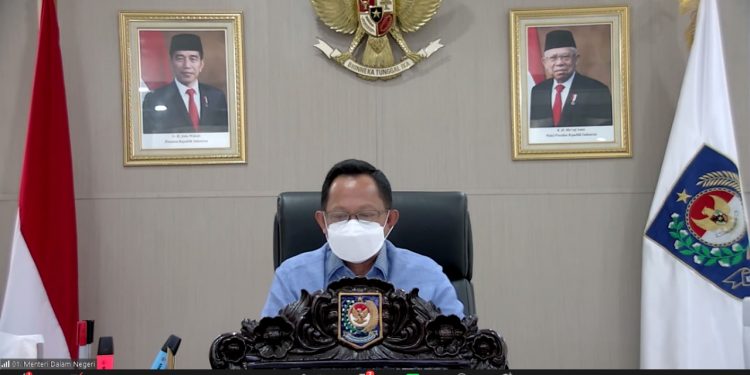 Bantu Masyarakat Terdampak PPKM, Daerah Diminta Segera Salurkan Jaring Pengaman Sosial dan Stimulan Ekonomi 