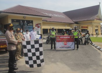 Bansos PPKM Level 4 Kapolda Jambi Kepada Masyarakat Penyerahannya Dilepas Oleh Kapolres Merangin