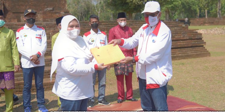 Bupati Masnah Sambut Peserta KKN Kebangsaan dan KKN Bersama BKS PTN-Barat