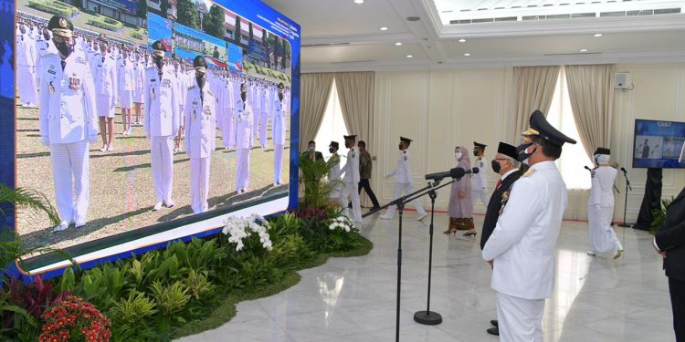 Mendagri Dampingi Wapres Lantik Pamong Praja Muda IPDN Angkatan XXVIII 
