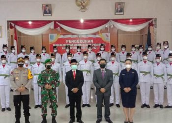 Dandim 0420/Sarko Hadiri Pengukuhan Paskibraka